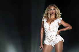 Did You Manage To Catch Beyonce S Concert Last Week Share If You Were Lucky Enough To Grab A Ticket Twinklesmile Beleza Negra Beyonce Negras