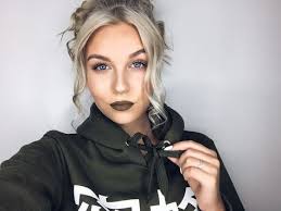 Dagi bee zum film drachenreiter youtuberin dagi bee spricht im neuen film drachenreiter das koboldmädchen schwefelfell. Dagi Bee