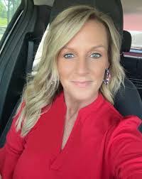 Wendy Ryals's Instagram, Twitter & Facebook