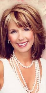 Shelly Oakley's Instagram, Twitter & Facebook