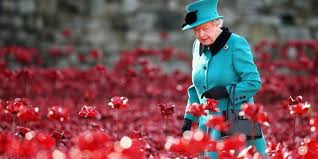 Ce 17 avril, la reine elizabeth ii assistait, digne, aux obsèques de son mari, le prince philip, à windsor. Dossier Mode Les Tenues De La Reine Elizabeth Ii Durant Les Annees