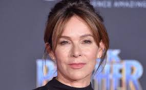 Jennifer grey before and after photos grey's anatomy. Jennifer Grey In New Dirty Dancing Movie Will Star In Lionsgate Dance Film Deadline