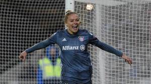 24 de noviembre de 1993) es una futbolista sueca. Frauen Bundesliga Wolfsburg Verpflichtet Fridolina Rolfo Vom Fc Bayern