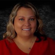 Amanda DeFord- Real Estate Specialist