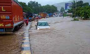 Gusty winds and rains lashed mumbai and its neighbouring areas overnight and on monday morning as the. Mumbai Rains Live Updates Mumbai Rains Live Updates Juhu Aerodrome Gets Flooded Bombay High Court Slams Railways As Tracks Get Submerged Again Ndrf Rescues Train Passengers Stranded At Nalasopara