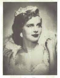 Diana Koonce's Instagram, Twitter & Facebook