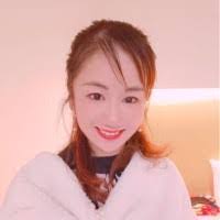 Janice Yin's Instagram, Twitter & Facebook