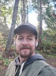 Lance Munsell's Instagram, Twitter & Facebook