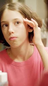 Wie "Sephora Kids" mit Schönheitsprodukten ihrer Haut schaden