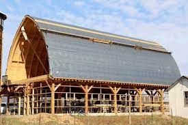 Classic Barn At Rose Hill Rises Again Crozet Gazette Www Crozetgazette Com Barn Construction Arch House Gothic House