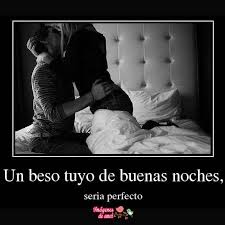 The perfect bedtime goodnight fullmoon animated gif for your conversation. Imagenes De Besos De Buenas Noches Kj Imagenes De Besos Se Bueno Frases De Besos