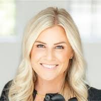 Heather Higgins's Instagram, Twitter & Facebook