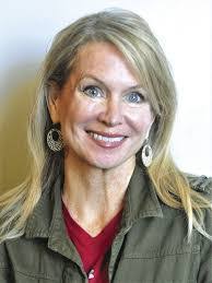 Monet Murray's Instagram, Twitter & Facebook