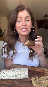 Goodbye truffle oil!! Hello sweet truffle butter, you. all you need: 2  sticks grass fed butter 1-2 t flakey salt (pending salted vs unsalted  butter) 2 T fresh truffle, grated directions: bring butter ...