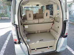 n box リア開けたところ バンでの生活 車 キャンピングカーのインテリア