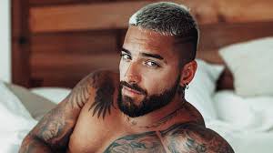 Maluma 2021 song is one of the best and most popular song, because the songs are good to listen. Maluma Sufrio Bullying Me Han Puesto Todas Las Etiquetas Posibles Por El Hecho De Ponerme Colores