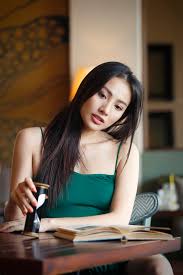 Hành động của yaya trương nhi đang khiến cư dân mạng phản ứng dữ dội. Yaya TrÆ°Æ¡ng Nhi Toi áº¿ Vi Qua Sexy Sao Viá»‡t Viá»‡t Giáº£i Tri