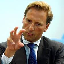 Die Credit Suisse baut um