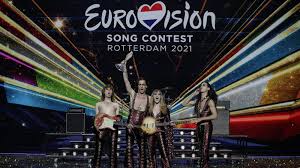 I måneskin sono un gruppo rock italiano originario di roma e composto da damiano david (voce), victoria de angelis (basso), thomas raggi (chitarra) ed ethan torchio (batteria). Italian Rockers Maneskin Win Pandemic Defying Eurovision Cgtn