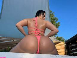 Zahra Elise Nude OnlyFans Photos 6 - Leaknudes