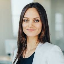 Maggie Luther's Instagram, Twitter & Facebook