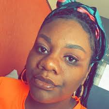 👩🏻: ”Babe it's just an opening, skip it already” The Opening: