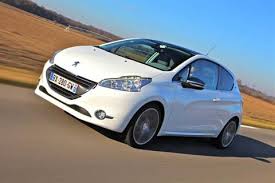Peugeot 208 E Hdi Outscores Toyota Yaris Hybrid In This Review