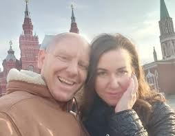 Love in the time of COVID and war