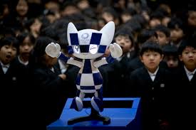 Miraitowa tem o poder do teletransporte, e pode se deslocar para qualquer lugar (tanto real quanto digital) de maneira instantânea, enquanto someity pode se comunicar com elementos da natureza e mover objetos apenas com o seu olhar! Quem E O Mascote Das Olimpiadas De 2021
