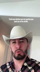 NO TENGO TIEMPO PARA ENVIDIAR A NADIE YO ANDO EN LO MÍO TÚ VETE A LO T...