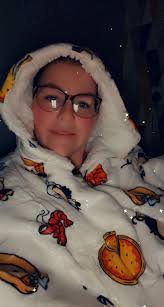 Happy new month fans are you guys doing today is my mercy giveaway I'm  doing giveaway for all my fans today is my birthday who typed hello