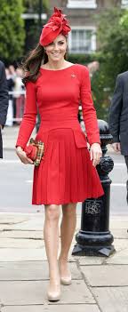 She gained fame for her relationship with prince william, duke of cambridge, a. Kate Middleton Height Weight Age Body Measurements