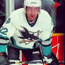 Ulf reinhold dahlén (born january 21, 1967) is a swedish former professional ice hockey player, and former head coach for hv71 and frölunda hc in the swedish hockey league. Ulf Dahlen San Jose Sharks Kontinente