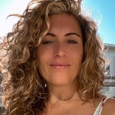 Stephanie Mower's Instagram, Twitter & Facebook