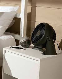 This Portable Honeywell Turboforce Air Circulator Tabletop Fan Features Aerodynamic Design For Maximum Air Movement With Extremely Table Top Desk Fan Table Fan