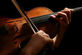 A Hegedu Egy Rendkivul Kulonleges Es Fantasztikus Hangszer Melynek Egyedi Hangzasa Barkit Kepes Elvarazsolni Http Violin Violin Practice Music Instruments
