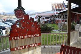 Cold hollow veterinary services provides complete routine and emergency veterinary care to ruminant, equine, and large animal patients. Cold Hollow Cider Mill In Waterbury Center Vermont New England Today