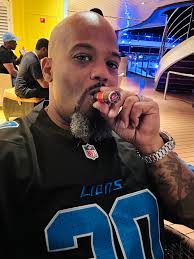 Elise Gill, come get your dog!!!!