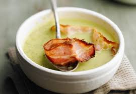Nos Meilleures Soupes Chaudes Pour Adorer L Hiver Soupe Au Chou Soupe Aux Choux Facile Recettes De Cuisine