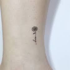 65 Cute Small Tattoos For Women Tiny Tattoo Ideas 2020 Guide In 2020 Tiny Tattoos Cute Small Tattoos Small Hand Tattoos