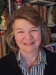 Congratulations to our newest licensed guide, Brenda Ritterpusch! Brenda  passed the written exam in January and she passed the oral exam this past  Sunday. Brenda's love of Gettysburg began in elementary school