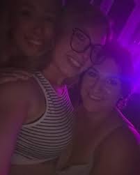 Emily Bowling (@emilaybbyy) • Instagram photos and videos