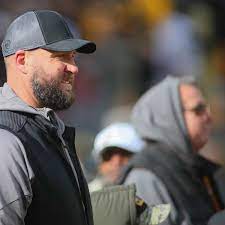 Ben Roethlisberger có đang che giấu Shedeur Sanders trong Will Howard Laud gần đây không?