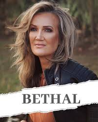 Leah, André Schwartz en Robbie Wessels se nuwe albums is beskikbaar op alle  digitale platforms asook by jou naaste musiekwinkel. Maak seker jy kry  sommer al drie as jy nog nie het