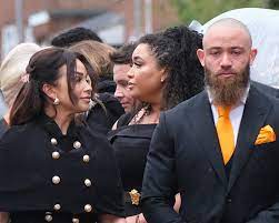 Ashley cain received another message from his late daughter azaylia as the sky turned vibrant orange ahead of her funeral on friday. Ydj5 Jka1abf M