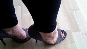 禁じられた性の戯れ エドウィジュ・フェネシュが紡ぐ官能の世界に没入する