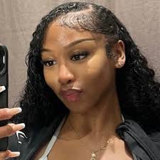 Ellie Nolan (@ellieenolaan)