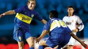 Un joven juan román riquelme conformaba aquel equipo junto a otros jugadores que partirían del club. Boca Y La Gloria En Japon La Foto Historica De Riquelme Y Palermo Tyc Sports
