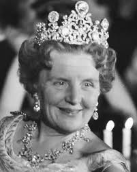 👑 TIARA TUESDAY 👑 This week's post is featuring The Stuart Tiara! The  Stuart Tiara was made in 1897 and designed by Edward Schürmann for the  investiture of Queen Wilhelmina of the