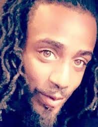 Travis Seward's Instagram, Twitter & Facebook